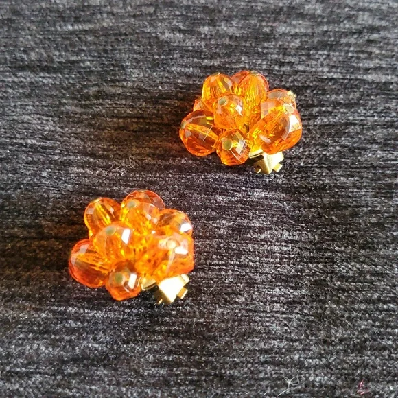 Vintage West Germany Amber Clip On Orange Faceted Beaded Cluster Flower Earrings - Picture 2 of 15
